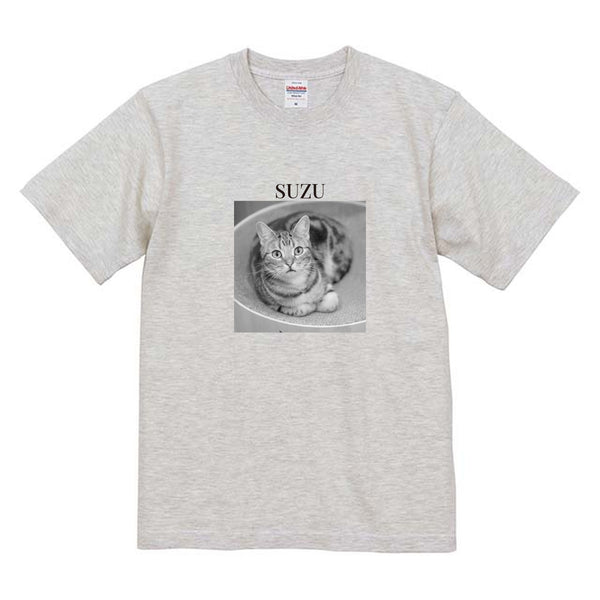 すず モノクロ写真コットンTシャツ