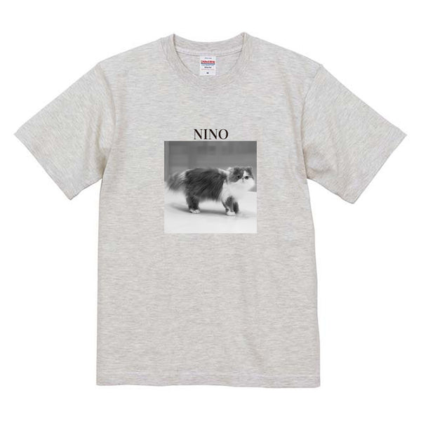 ニノ モノクロ写真コットンTシャツ