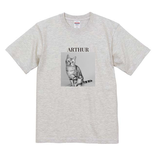 アーサー モノクロ写真コットンTシャツ