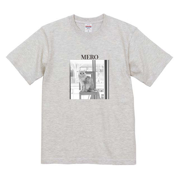 めろ モノクロ写真コットンTシャツ