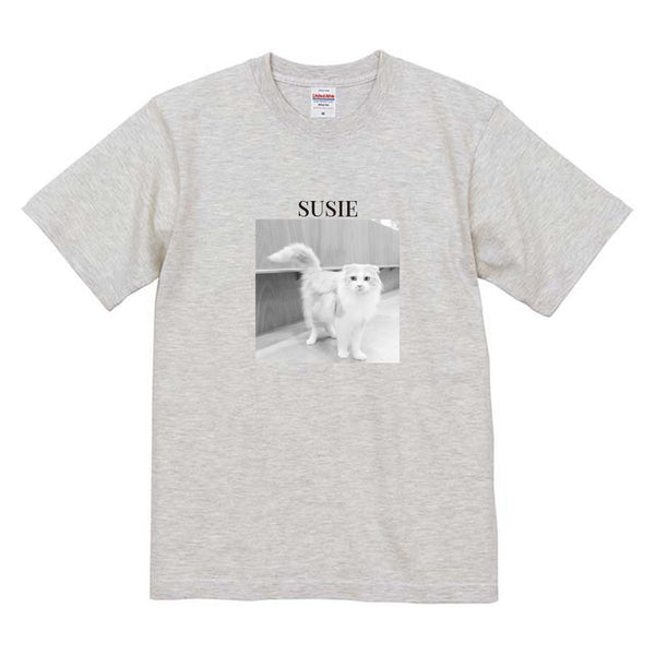 スージー モノクロ写真コットンTシャツ
